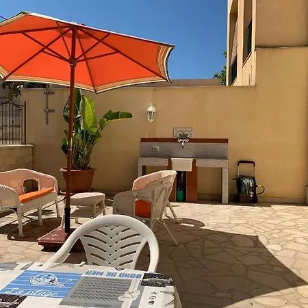 Holiday home Trono A Mare 2 *